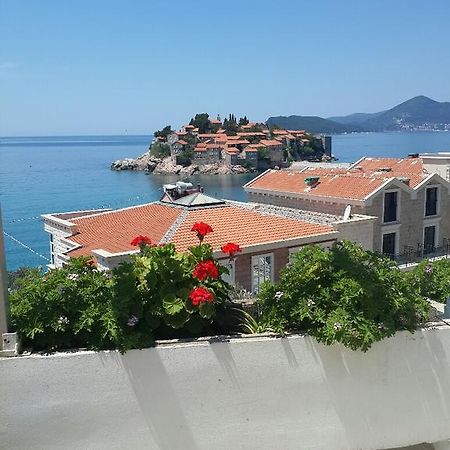 Apartments Andus Sveti Stefan Bagian luar foto