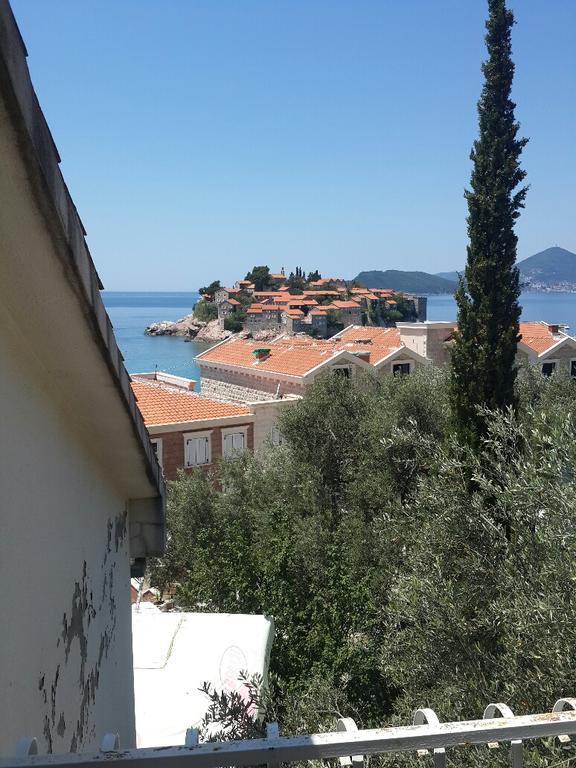 Apartments Andus Sveti Stefan Bagian luar foto
