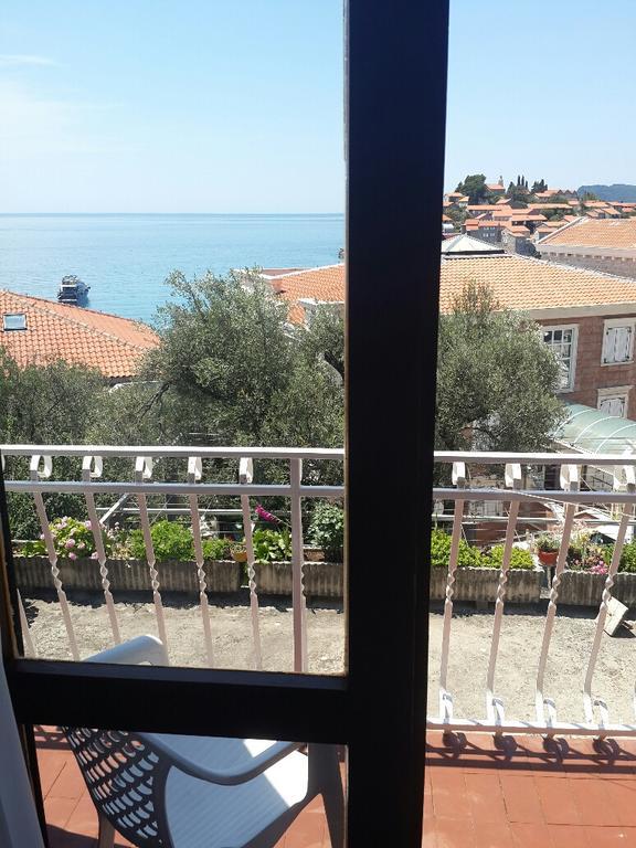 Apartments Andus Sveti Stefan Bagian luar foto