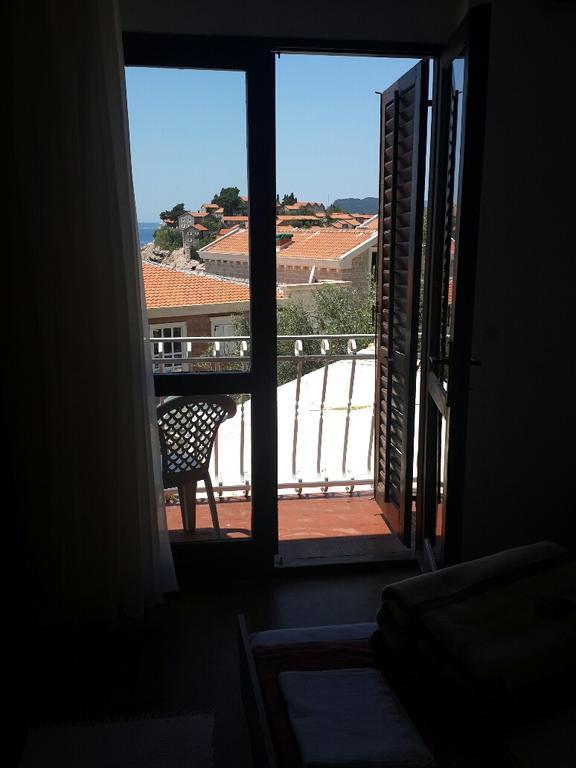 Apartments Andus Sveti Stefan Bagian luar foto